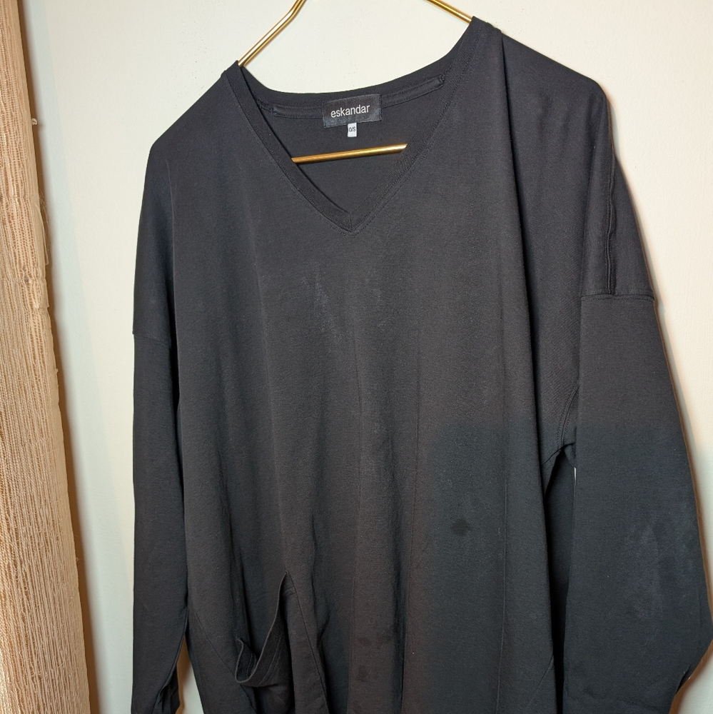 Eskandar Women's Long Sleeve Black Pullover